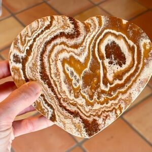 Honey Onyx Heart Dish 🧡 – Natural Stone from Mexico